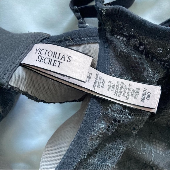 Victoria Secret Unlined Bra - Picture 3 of 4